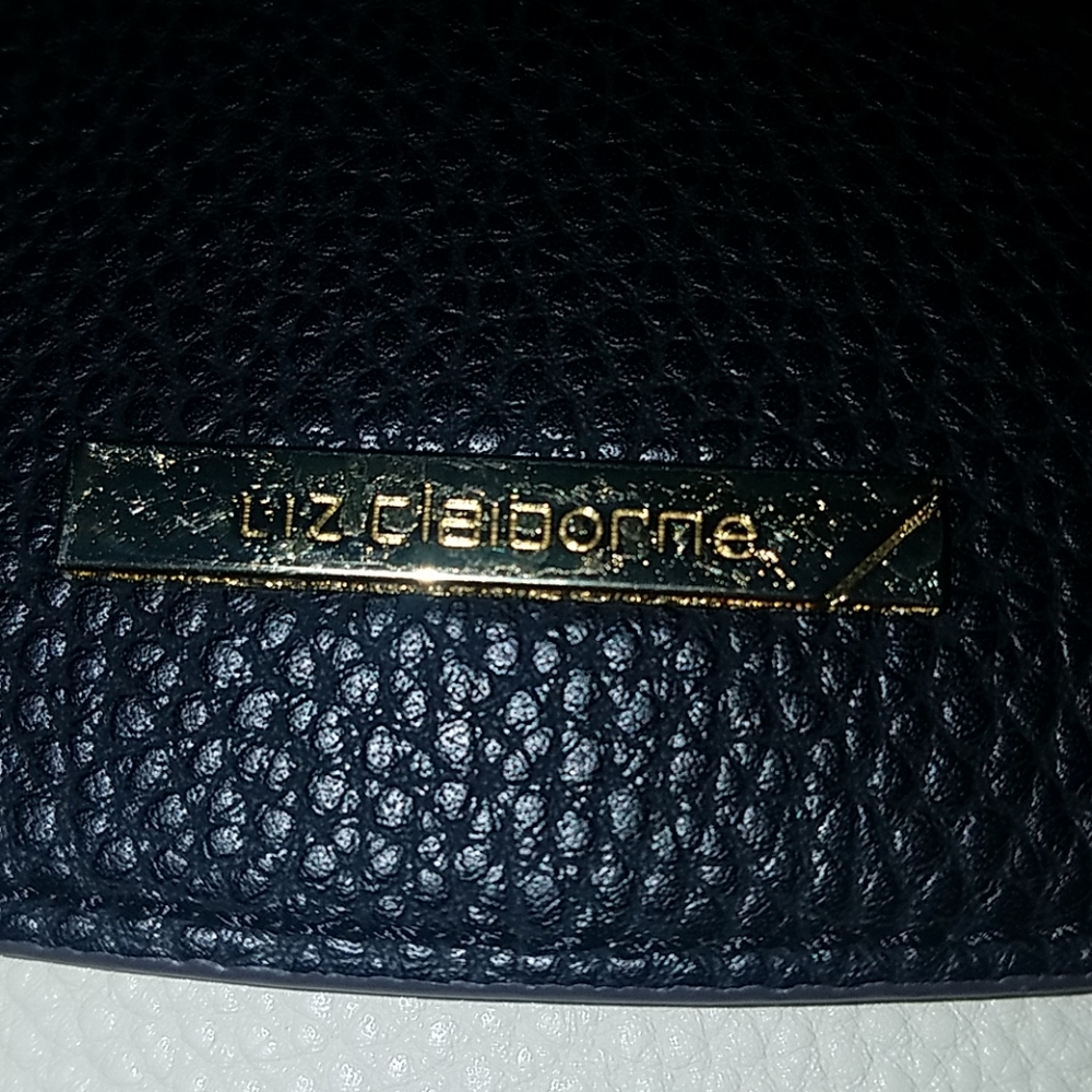 Purse - Picture 2 of 2